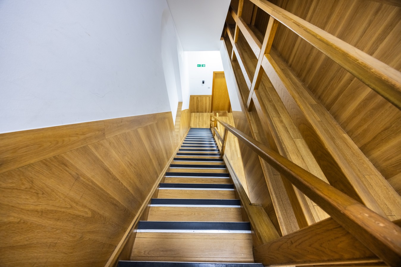 Flat 6 185 North End Road_38 copy.jpg