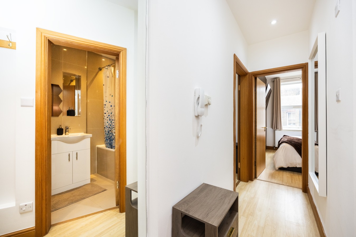 Flat 6 185 North End Road_28 copy.jpg
