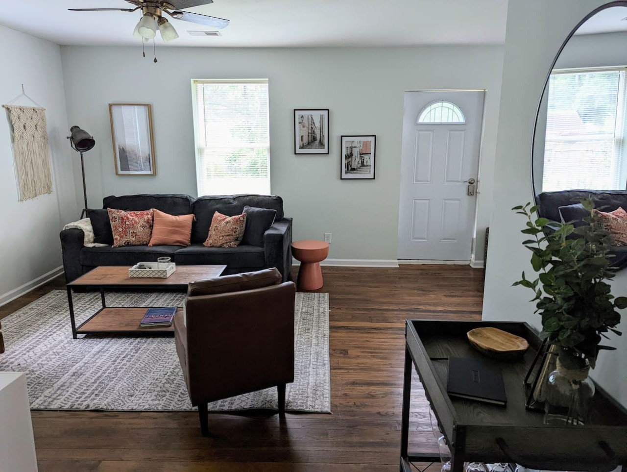 Cozy 2-bedroom home near the University of Memphis