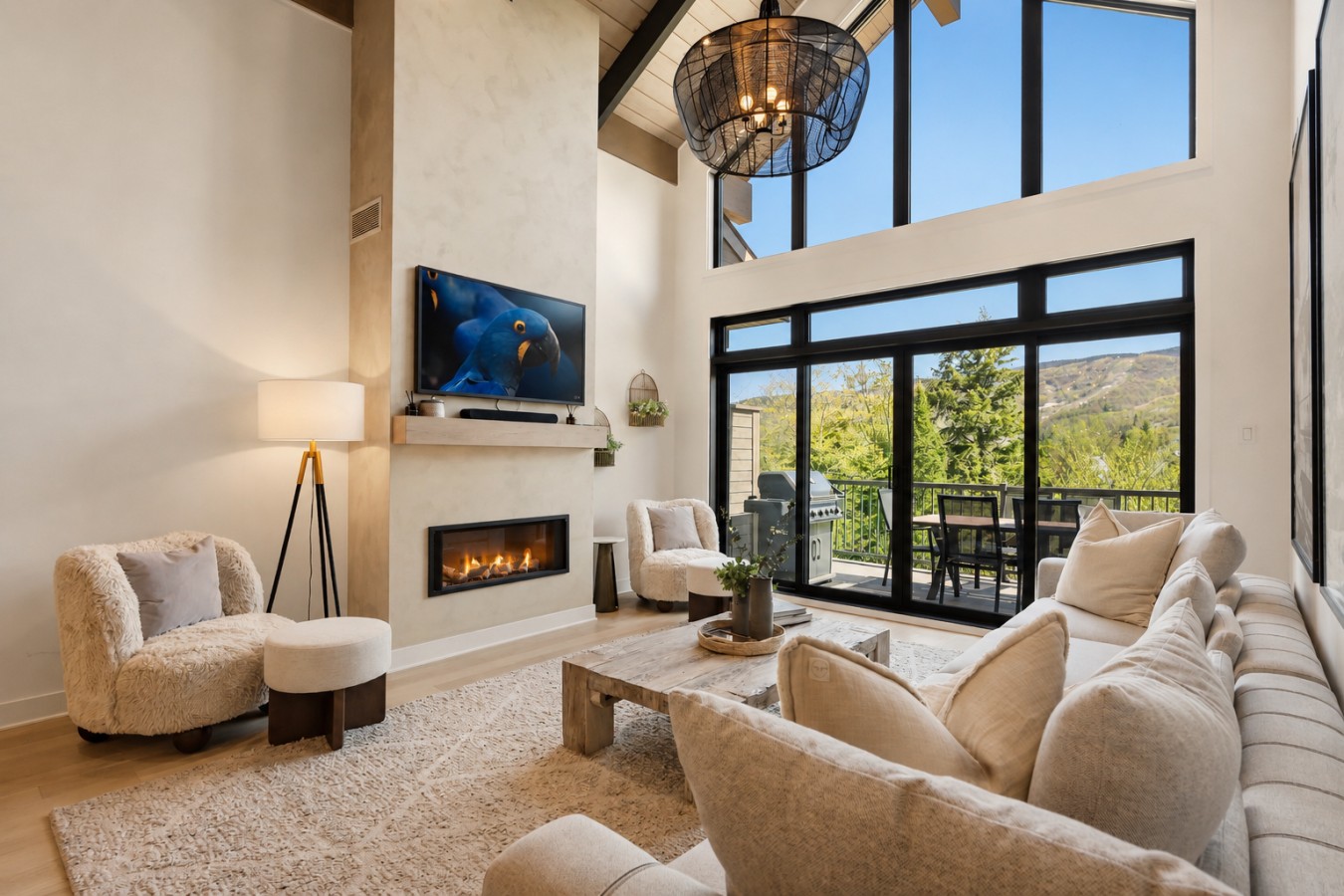 Spa Facilities And Private Balcony Escape - Stunning Elegant Retreat - Mont-Tremblant
