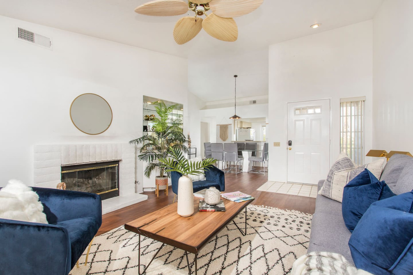 Beautiful Palm Desert Oasis 2bd/2ba Getaway! - Palm Desert, CA