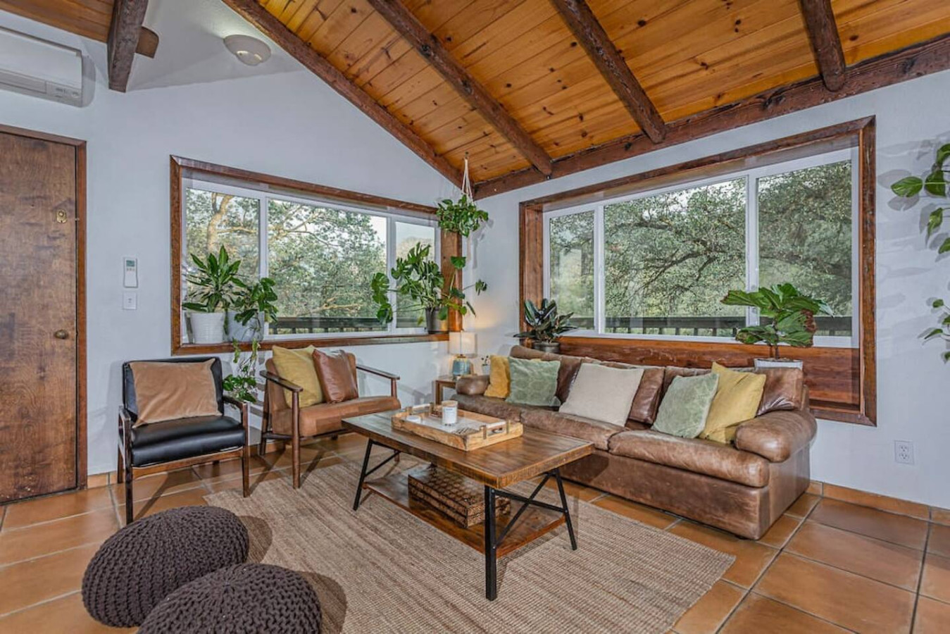 Sequoia “Tree House” Craftsman Style Cabin - Three Rivers