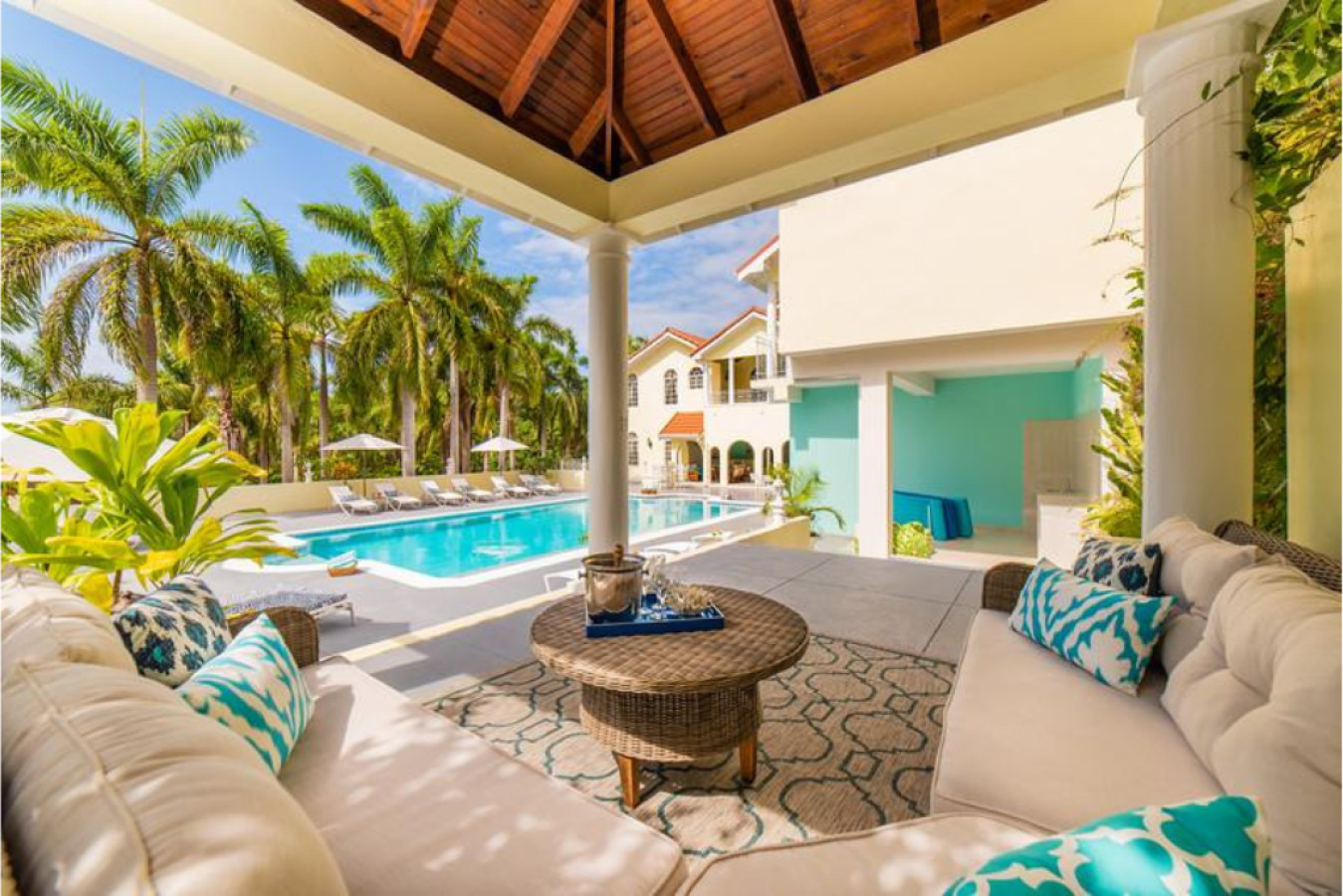 Luxury 9BR Private Pool Villa, Butler, Chef, Staff 6