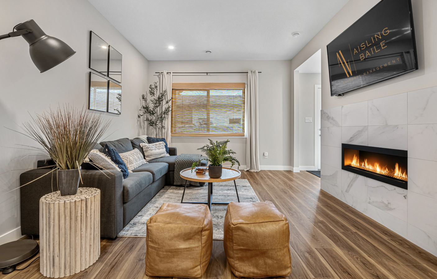 Picturesque Rocky Views And Private Hot Tub - Charming Mountain Escape - Canada