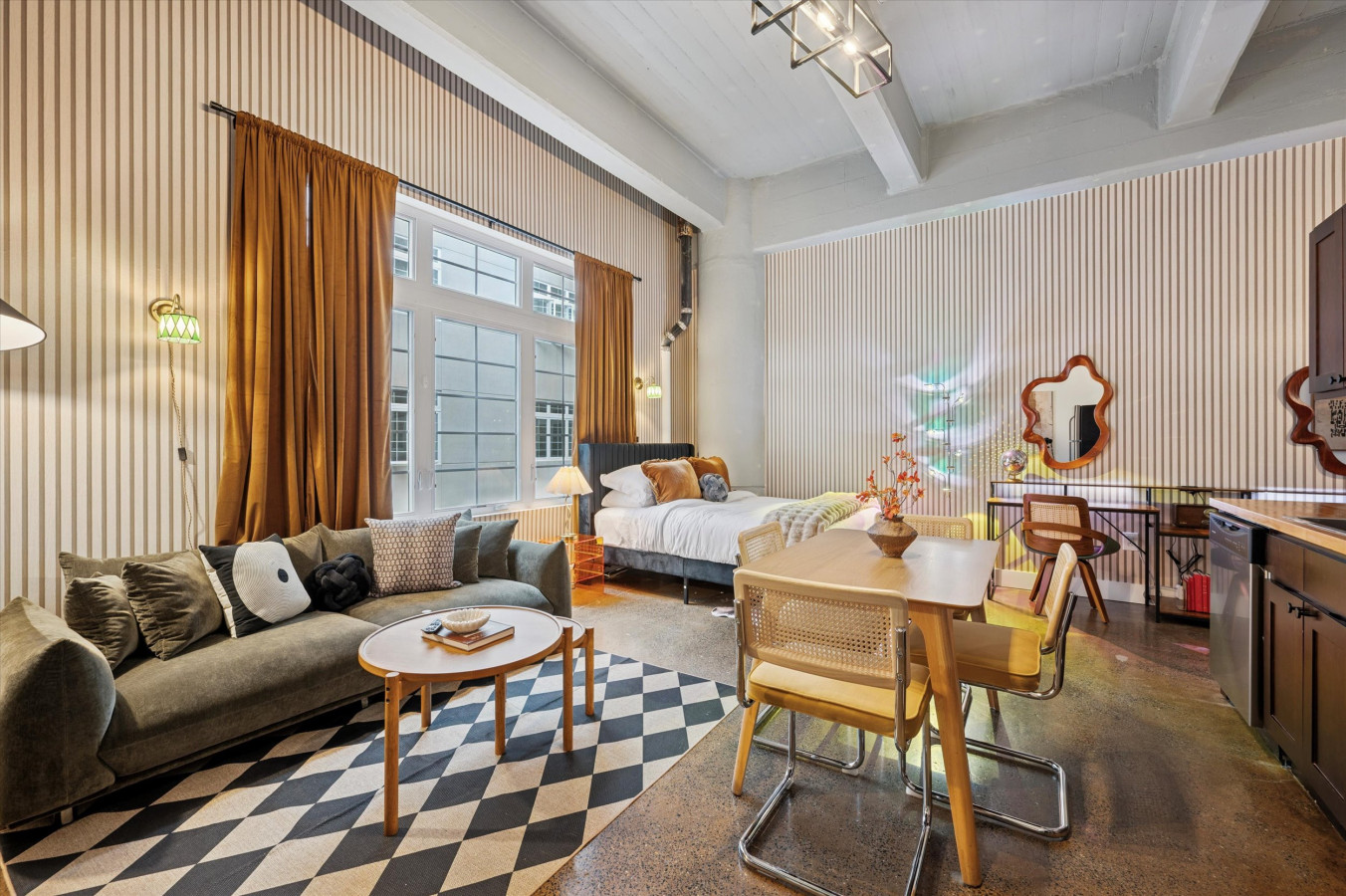 The Vive Loft - Philadelphia, PA