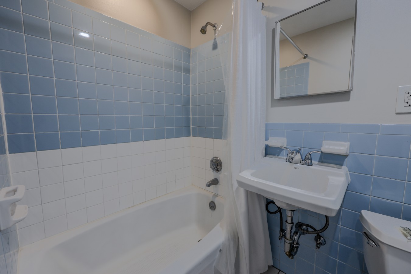 8A8A1363-HDR.jpg