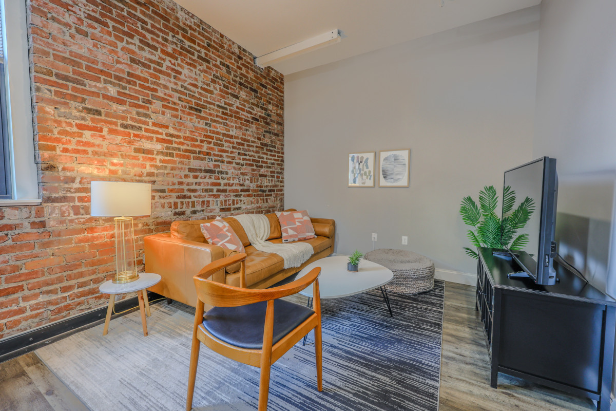 8A8A4605-HDR.jpg