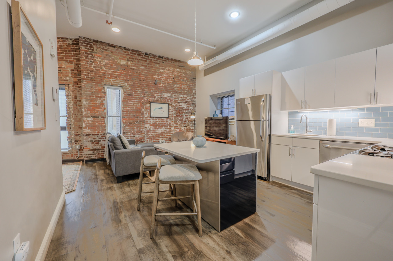 Charming Loft With Historic Touches - Inviting Urban Retreat - 보스턴