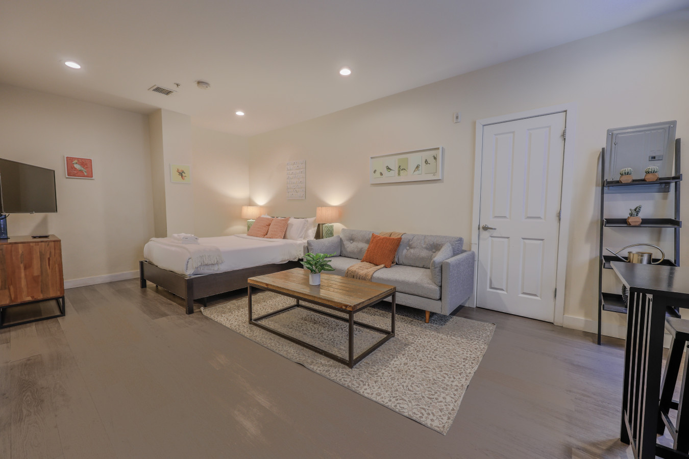 Charming Studio With Modern Style And Convenient Amenities - Cozy Retreat - Boston, MA