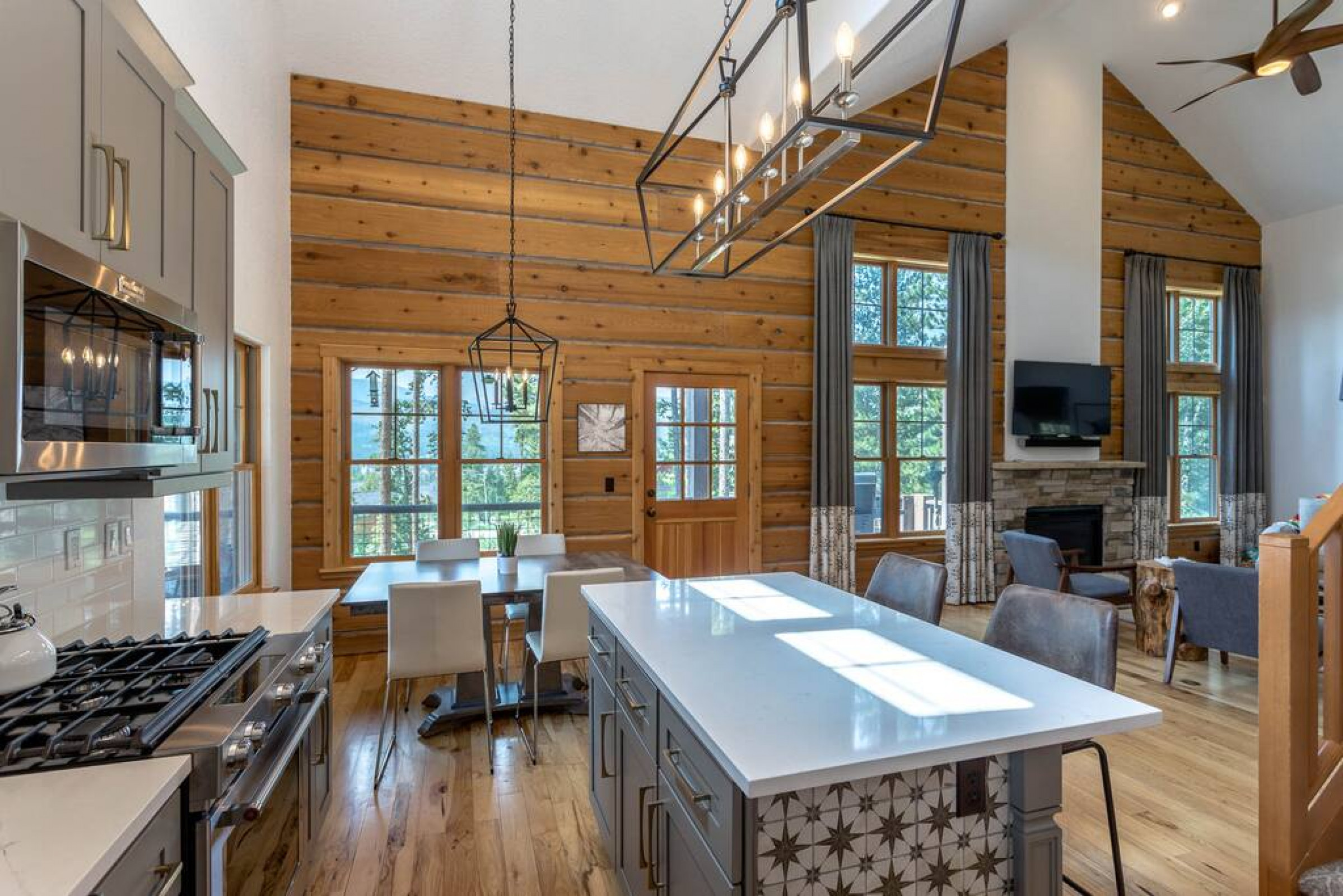 Access To Trails And Cozy Comforts - Stunning Mountain Retreat - Winter Park, CO