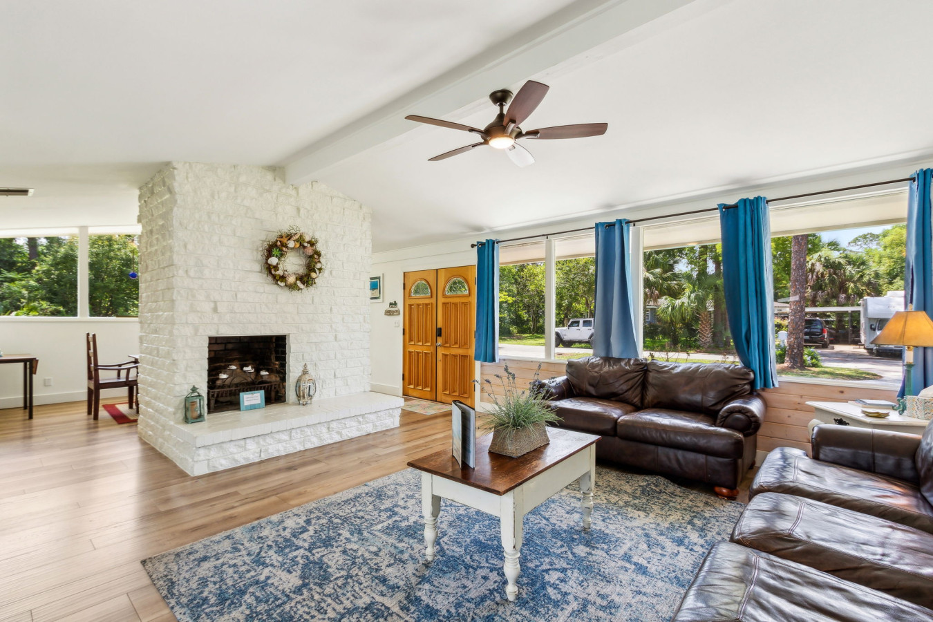 The Grand Tortuga - Spacious Coastal Home w/Bikes&BBQ