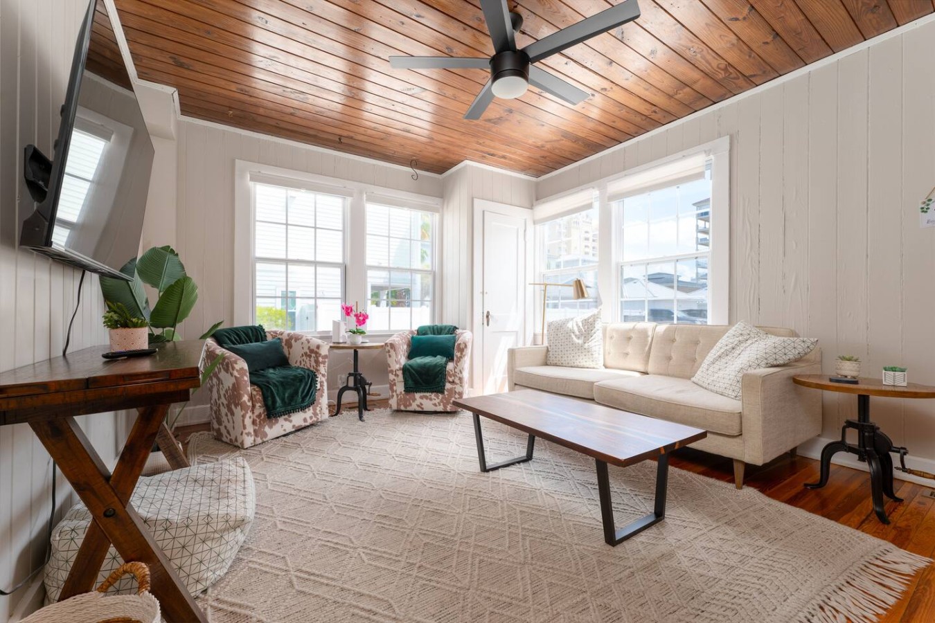 Low Tide · 2BR/2BA · Private Deck · Steps to Sand