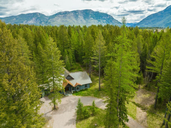 Tamarack Haven close to Glacier Park, Whitefish