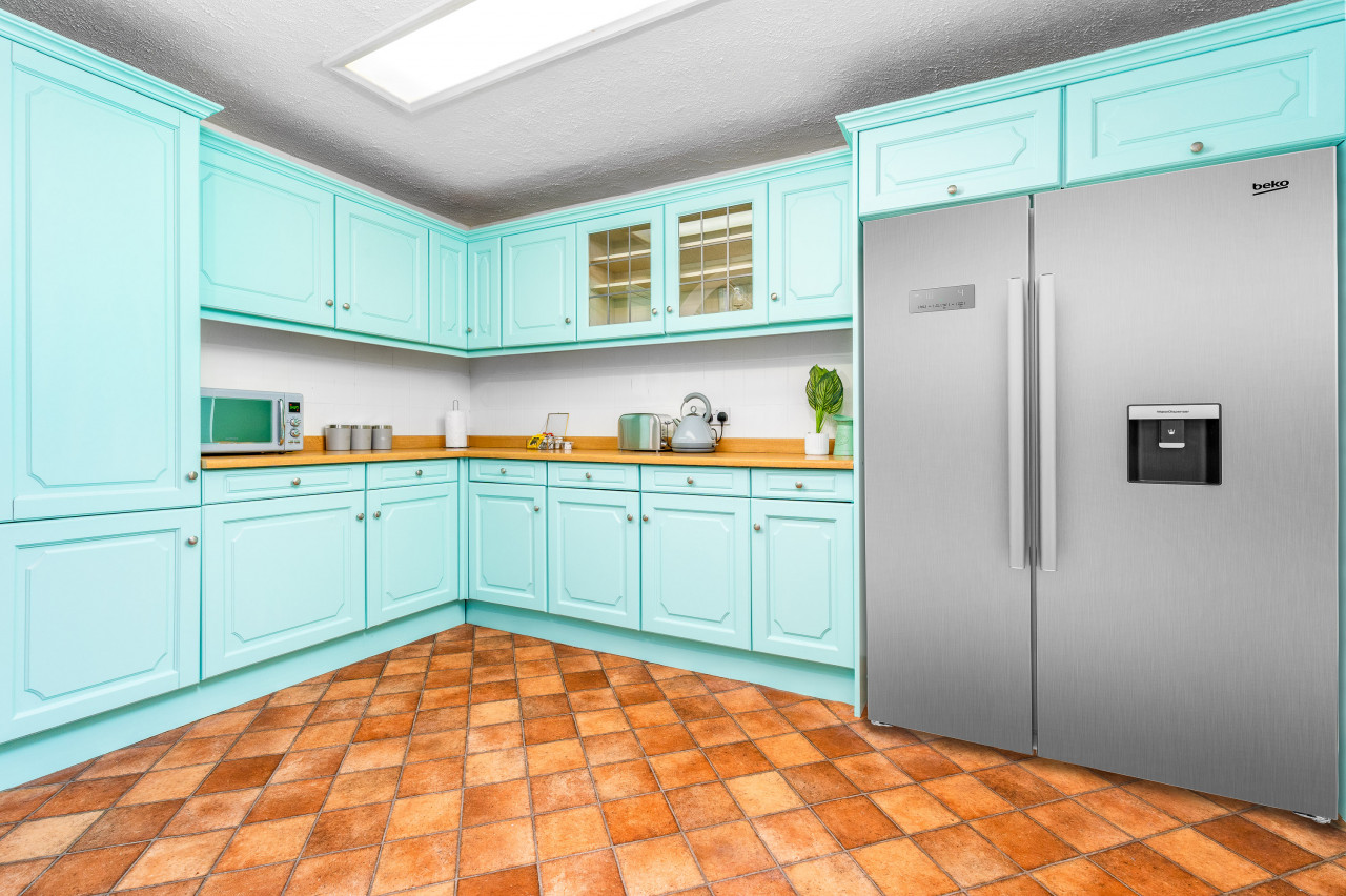 Stylish Three Bedroom House - Harborne - Parking - Garden in 122 Gordon Rd, Harborne, Birmingham B17 9EY, UK - Property image 3 - VivreStays