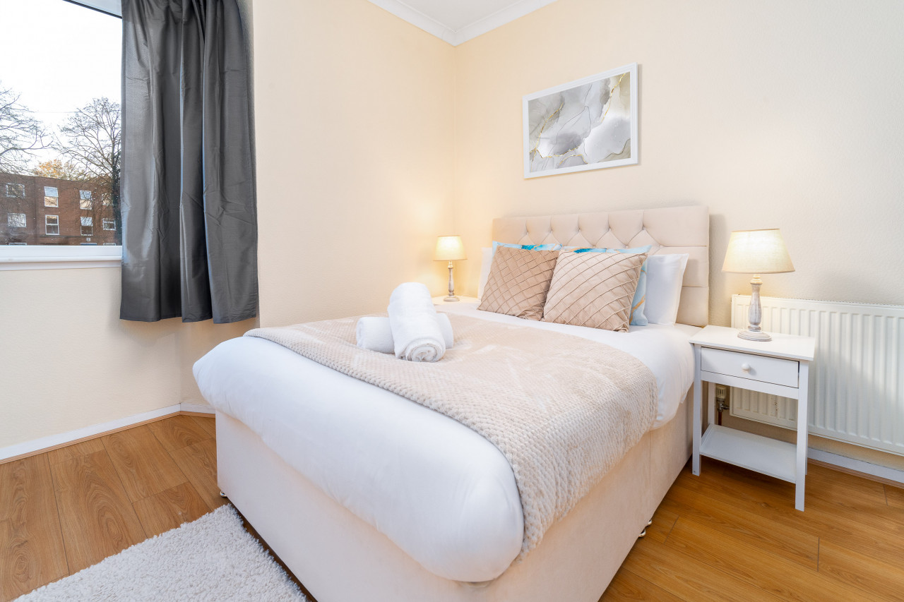 Stylish Three Bedroom House - Harborne - Parking - Garden in 122 Gordon Rd, Harborne, Birmingham B17 9EY, UK - Property image 18 - VivreStays