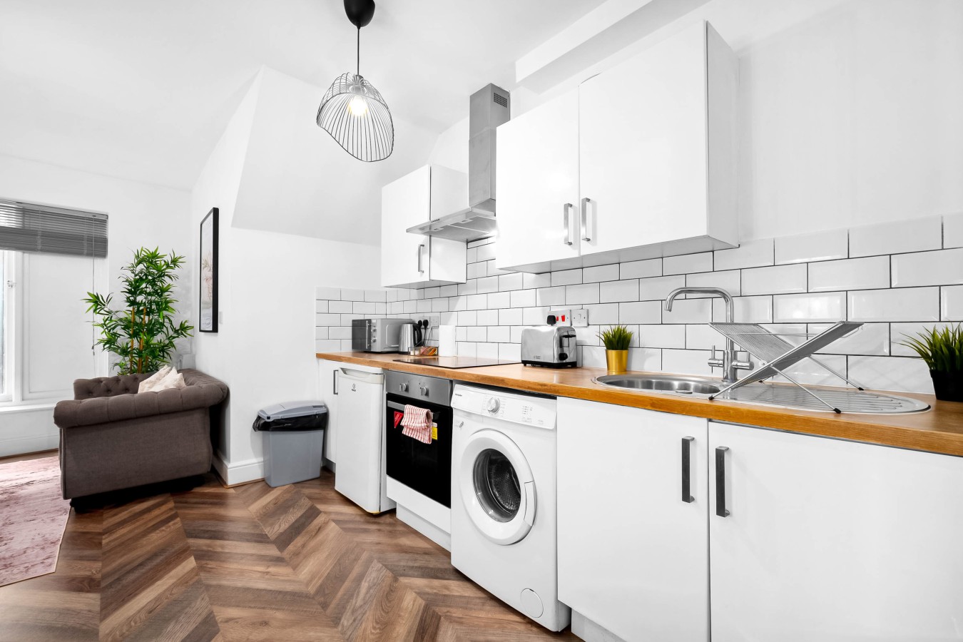 Stylish Apartment - Wolverhampton Centre in 40 Princess Alley, Wolverhampton WV1 1HB, UK - Property image 14 - VivreStays