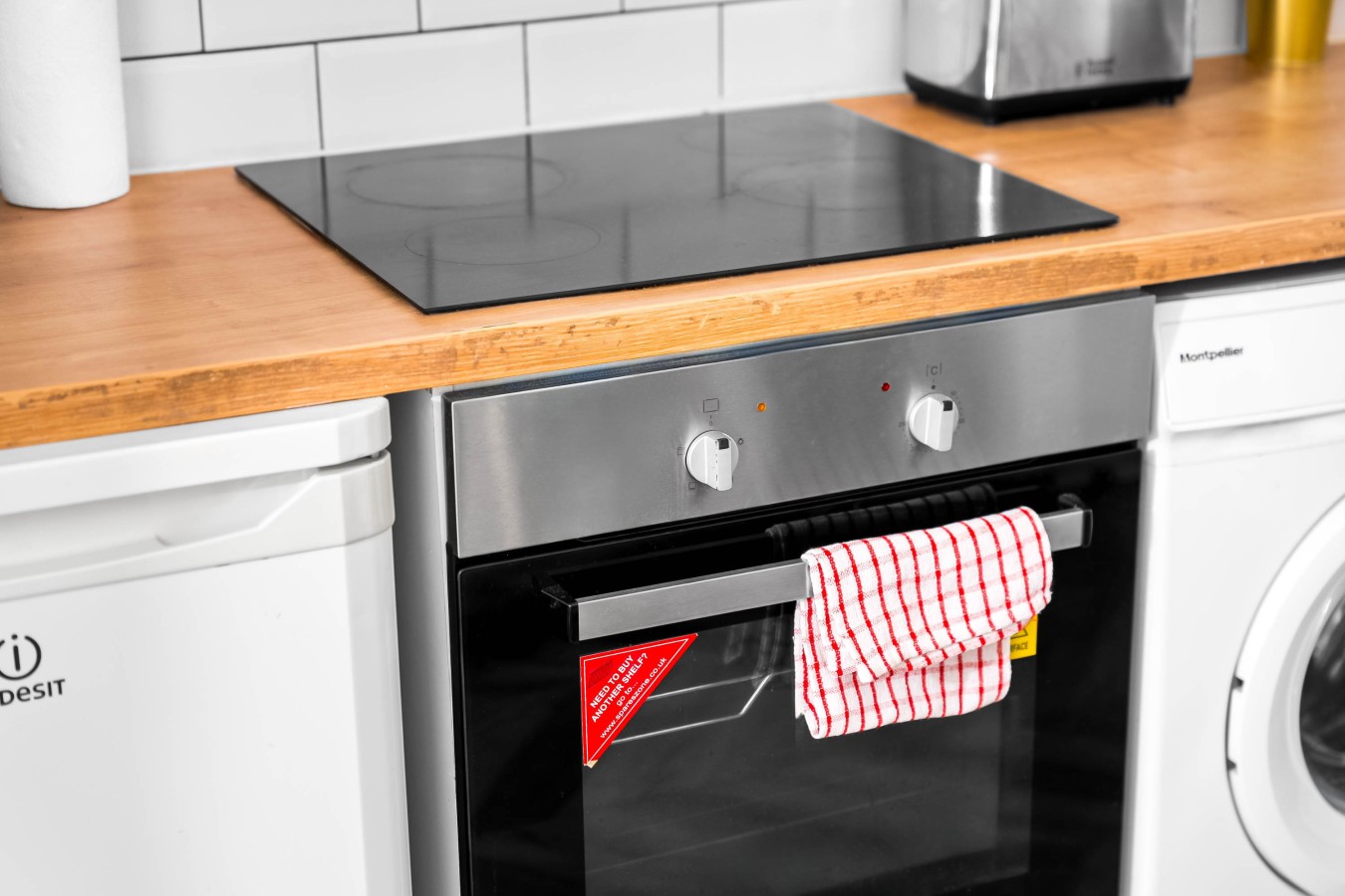 Stylish Apartment - Wolverhampton Centre in 40 Princess Alley, Wolverhampton WV1 1HB, UK - Property image 20 - VivreStays