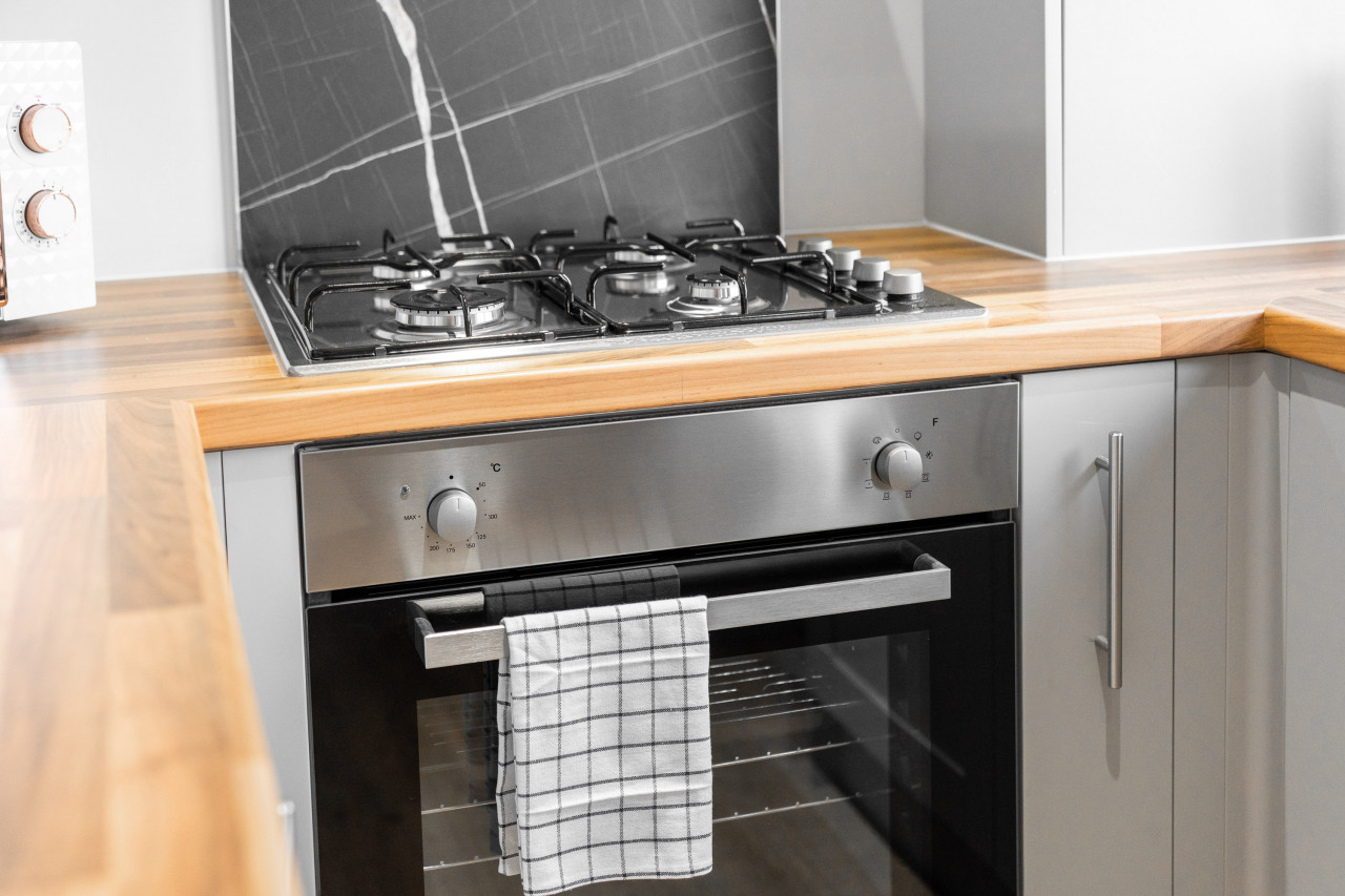 Stylish Two Bed - Two Parking Spaces - Stourbridge in Stewkins, Stourbridge DY8 4YW, UK - Property image 22 - VivreStays