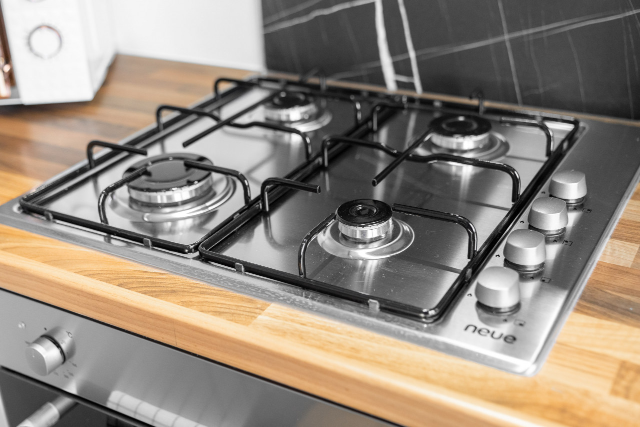 Stylish Two Bed - Two Parking Spaces - Stourbridge in Stewkins, Stourbridge DY8 4YW, UK - Property image 23 - VivreStays