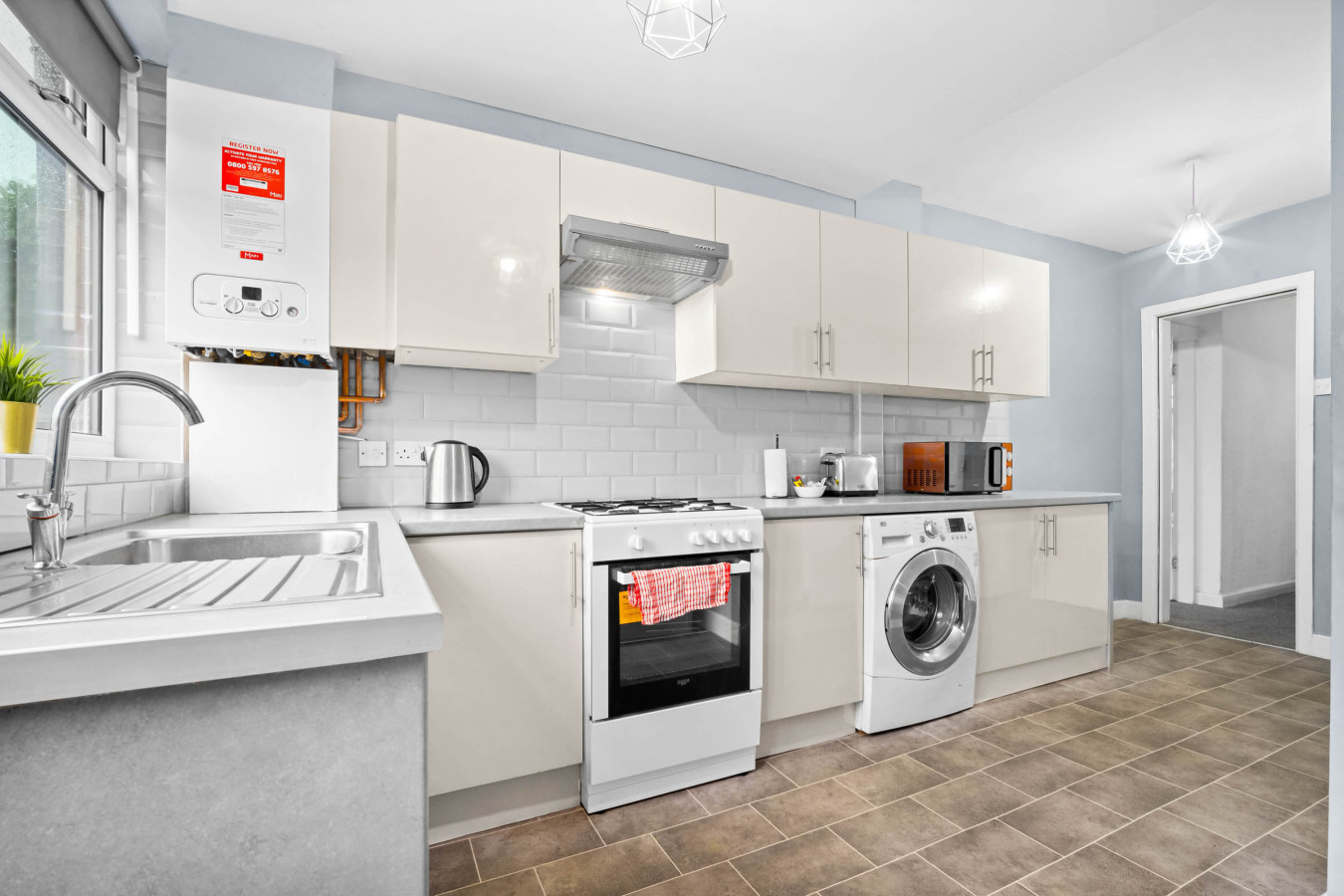 Semi-Detached Three Bed House - Garden - Parking - Great Barr in 121 Jayshaw Ave, Birmingham B43 5RX, UK - Property image 17 - VivreStays