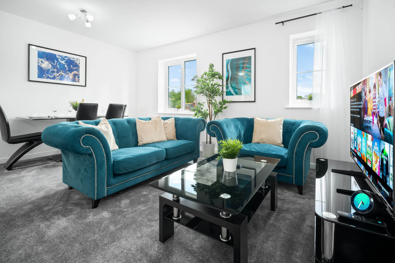 Stylish 2 Bedroom Apartment - Parking - Smart TV - WIFI in 39 Maynard Rd, Birmingham B16 0PW, UK - Property image 4 - VivreStays