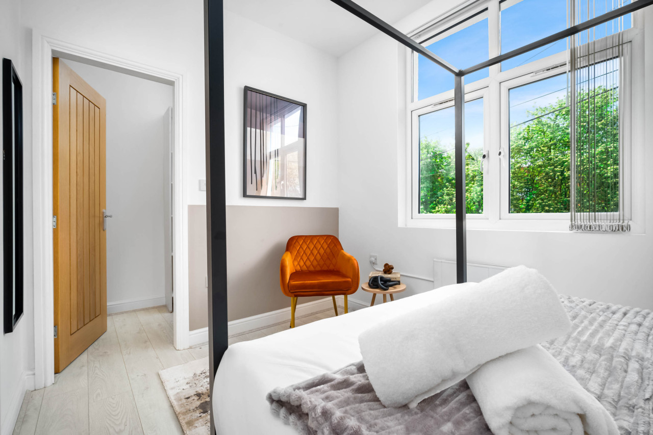 Stylish Apartment - WiFi - Smart TV in 203 Monument Rd, Birmingham B16 8UU, UK - Property image 18 - VivreStays