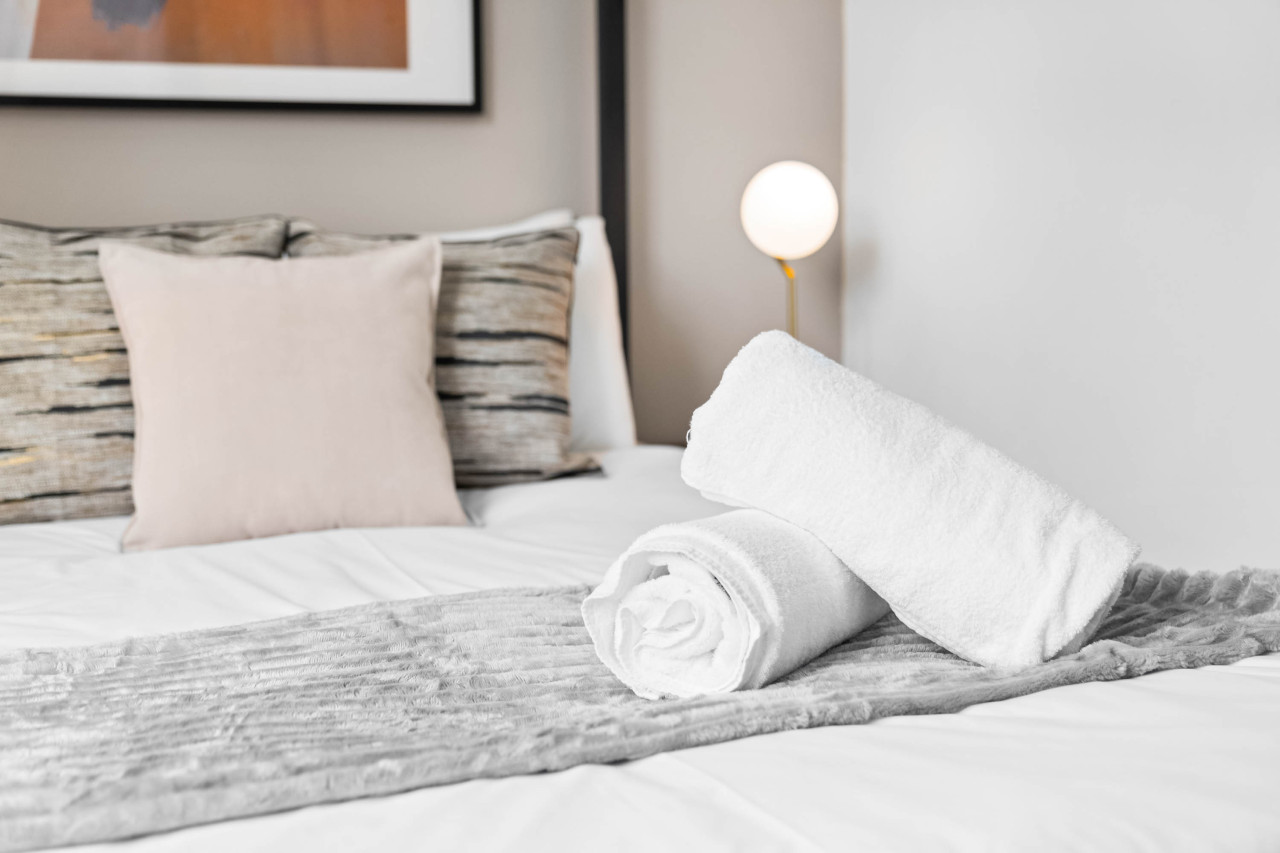 Stylish Apartment - WiFi - Smart TV in 203 Monument Rd, Birmingham B16 8UU, UK - Property image 7 - VivreStays