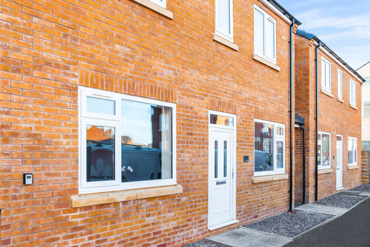 Cozy Apartment - Parking - WiFi - Cradley Heath in Trinity St, Cradley Heath B64, UK - Property image 30 - VivreStays