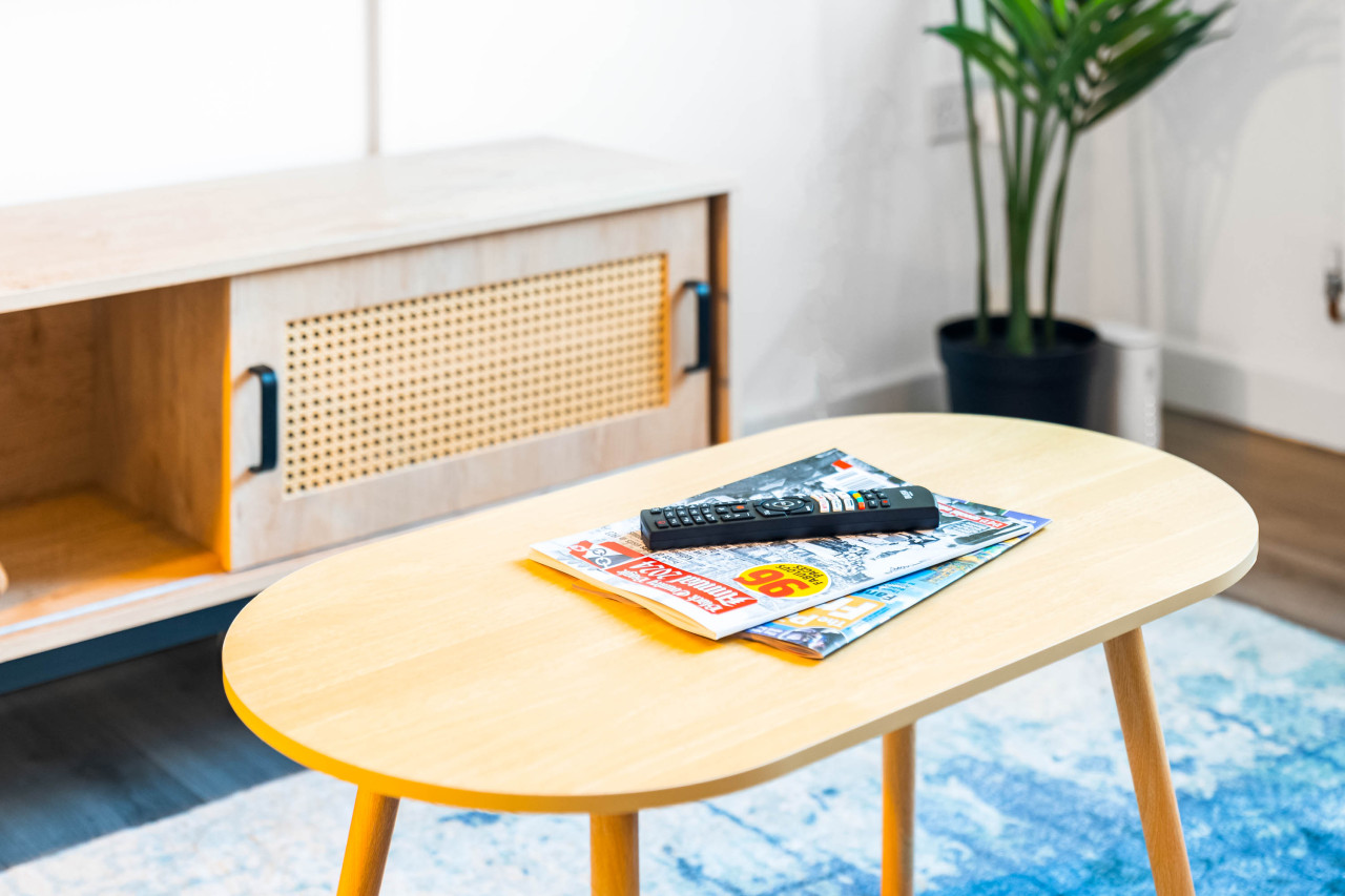 Cozy Apartment - Parking - WiFi - Cradley Heath in Trinity St, Cradley Heath B64, UK - Property image 19 - VivreStays