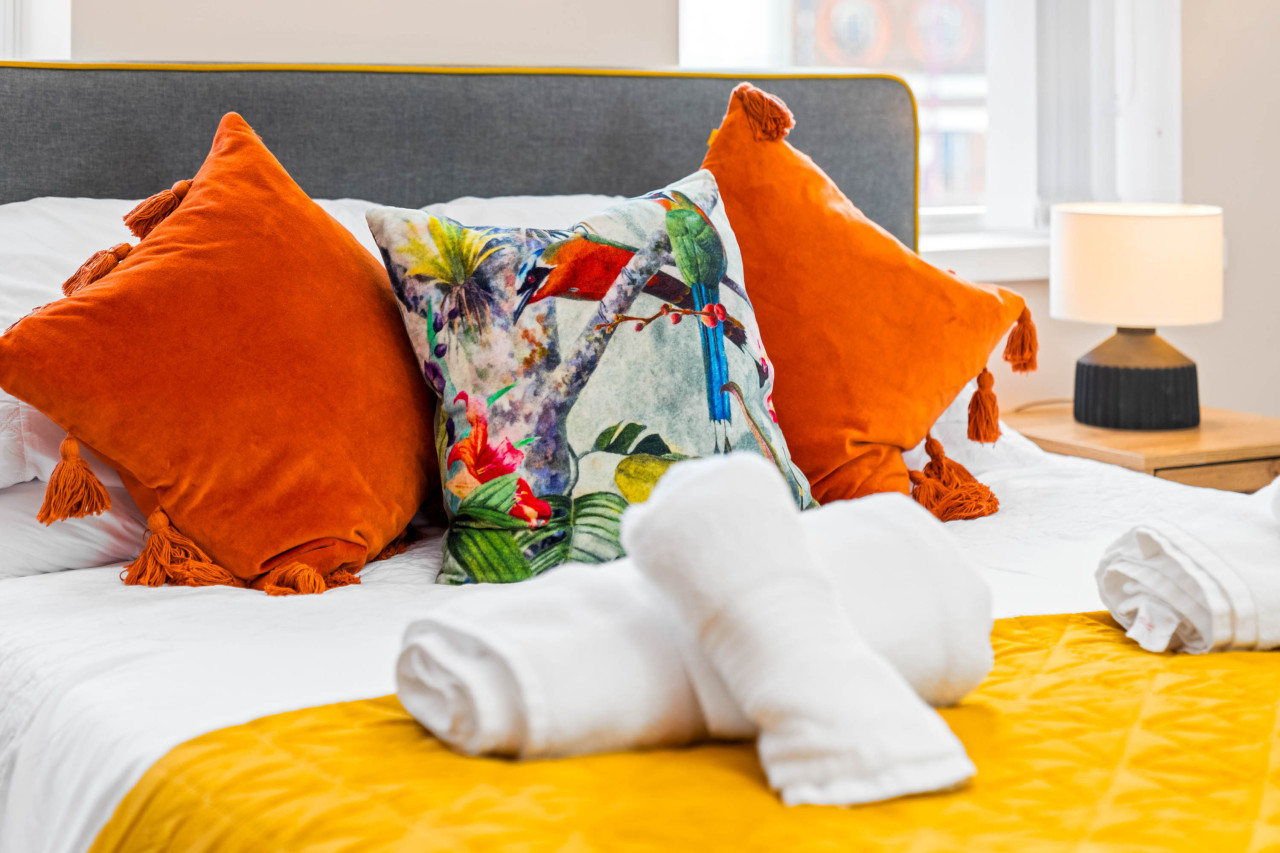 Modern Apartment with Gated Parking near Jewellery Quarter & City Centre in 125 Soho Hill #apartment 1, England, United Kingdom, B19 1AX - Property image 28 - VivreStays
