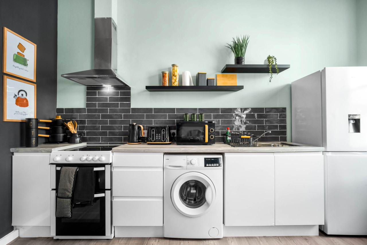 Modern Apartment with Gated Parking near Jewellery Quarter & City Centre in 125 Soho Hill #apartment 1, England, United Kingdom, B19 1AX - Property image 3 - VivreStays