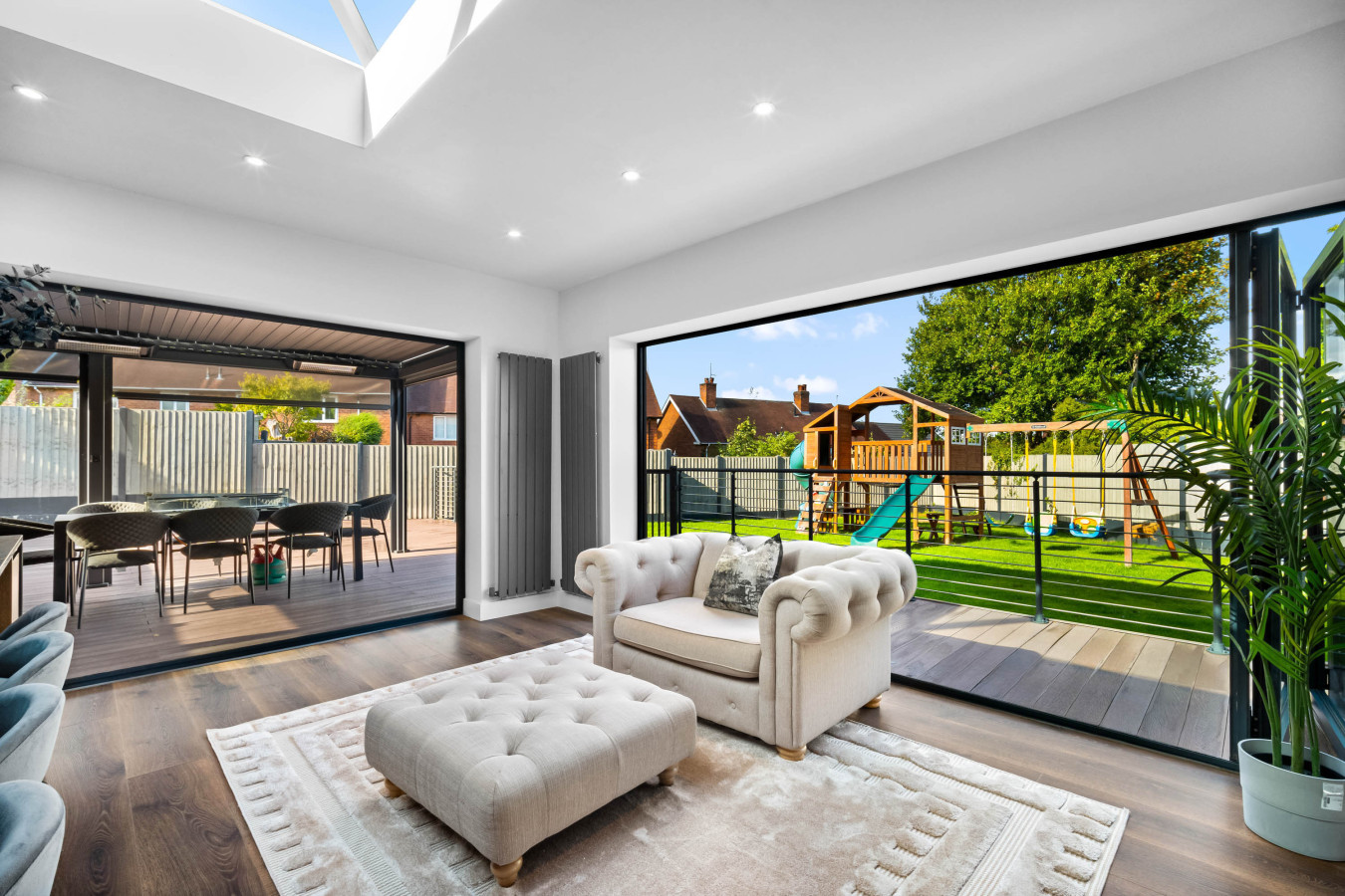 Luxury 3 Bedroom House - Garden - Parking - Outdoor Playground in 17 Plimsoll Grove, Quinton, Birmingham B32 1PF, UK - Property image 75 - VivreStays