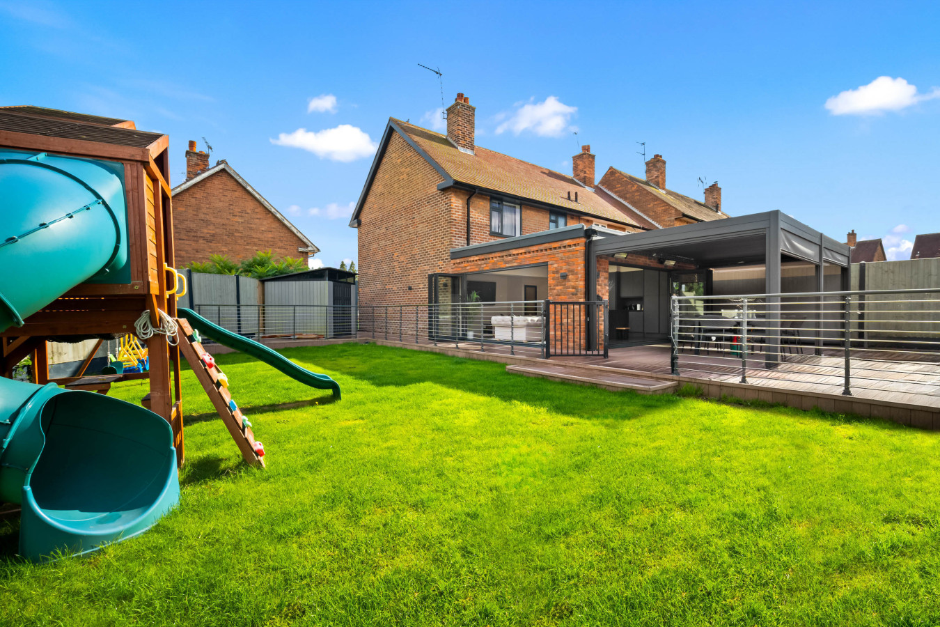 Luxury 3 Bedroom House - Garden - Parking - Outdoor Playground in 17 Plimsoll Grove, Quinton, Birmingham B32 1PF, UK - Property image 86 - VivreStays