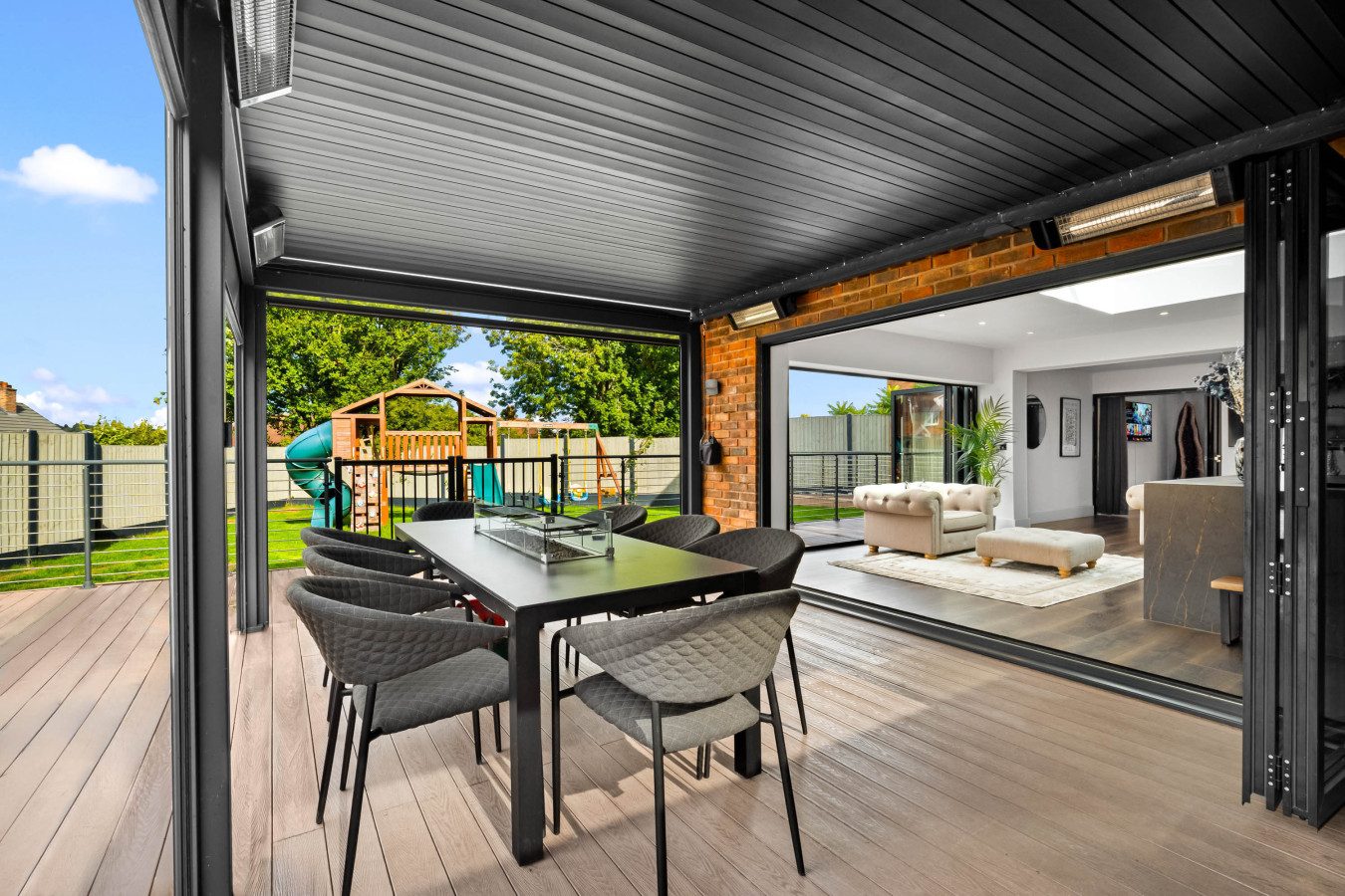 Luxury 3 Bedroom House - Garden - Parking - Outdoor Playground in 17 Plimsoll Grove, Quinton, Birmingham B32 1PF, UK - Property image 3 - VivreStays
