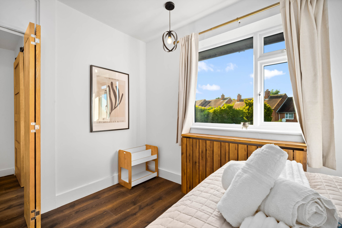 Luxury 3 Bedroom House - Garden - Parking - Outdoor Playground in 17 Plimsoll Grove, Quinton, Birmingham B32 1PF, UK - Property image 58 - VivreStays