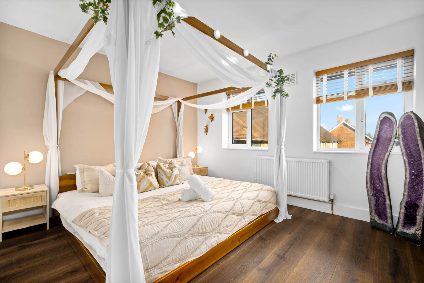 Luxury 3 Bedroom House - Garden - Parking - Outdoor Playground in 17 Plimsoll Grove, Quinton, Birmingham B32 1PF, UK - Property image 2 - VivreStays