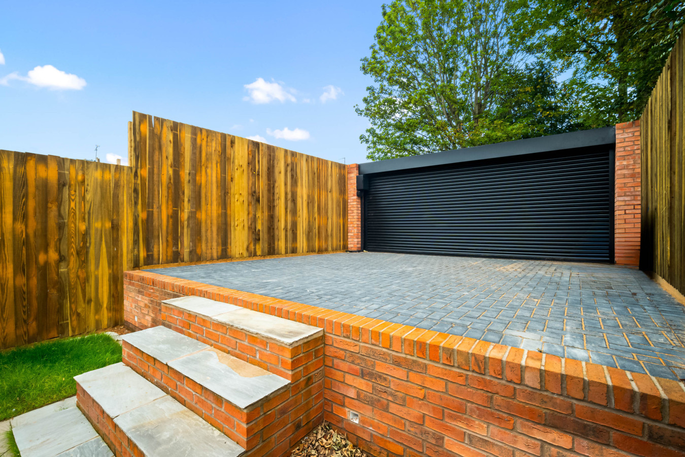 Stylish Four Bedroom House - Garden - Parking in 154 Ridgacre Ln, Quinton, Birmingham B32 1QB, UK - Property image 82 - VivreStays