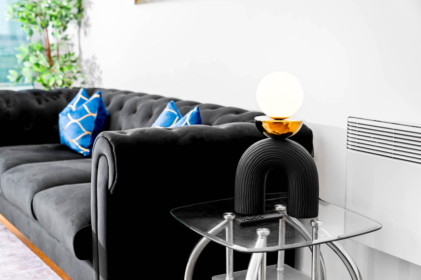 Luxury Apartment - City Centre - Parking - Balcony in 90 Navigation St, Birmingham B5 4AX, UK - Property image 23 - VivreStays