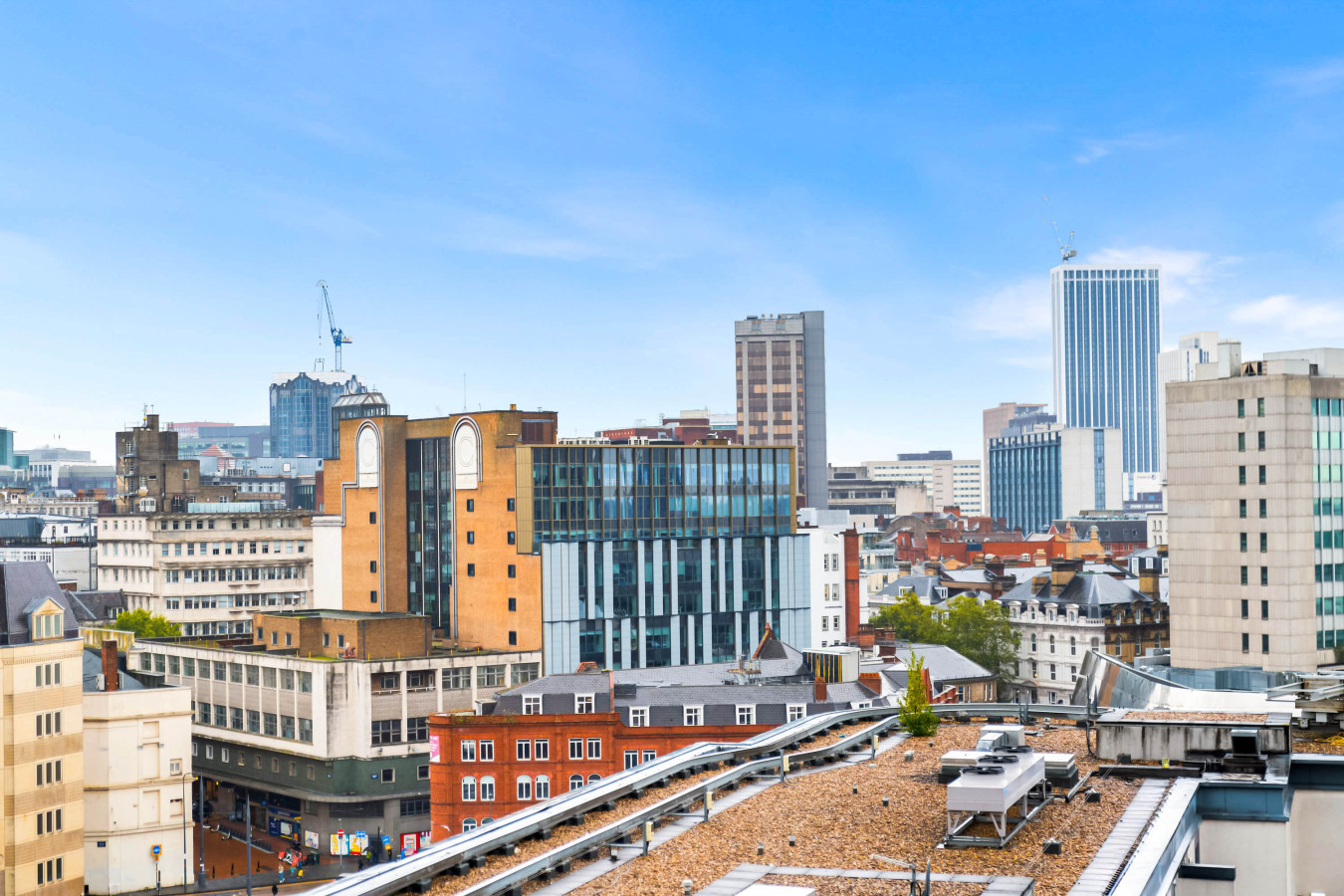 Luxury Apartment - City Centre - Parking - Balcony in 90 Navigation St, Birmingham B5 4AX, UK - Property image 30 - VivreStays