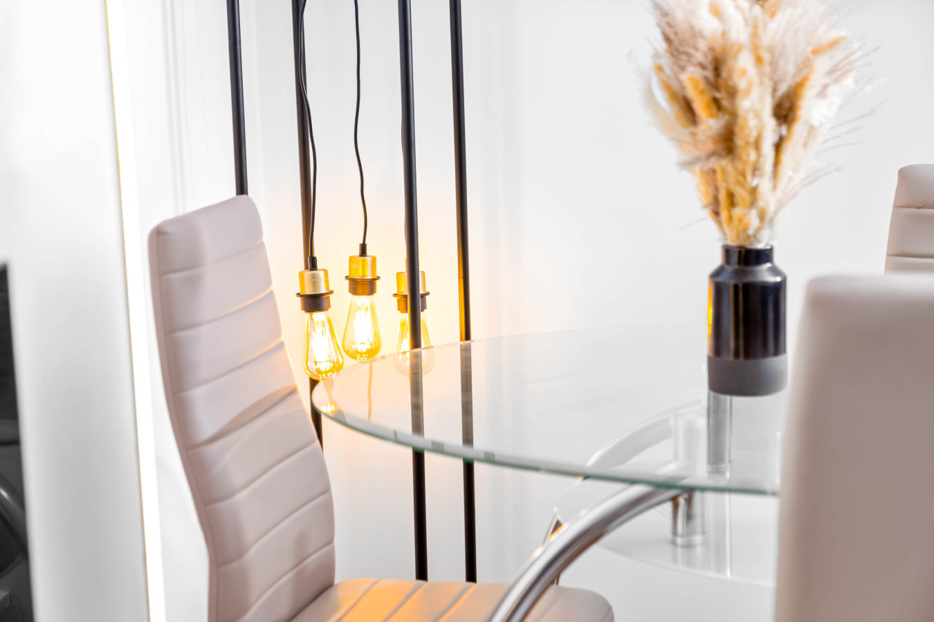 Luxury Apartment - City Centre - Parking - Balcony in 90 Navigation St, Birmingham B5 4AX, UK - Property image 28 - VivreStays
