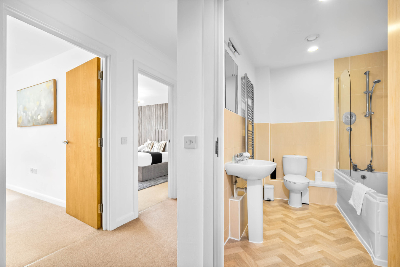 Stylish Two Bedroom Apartment - City Centre - Parking in Irving St, Birmingham B1 1DH, UK - Property image 45 - VivreStays