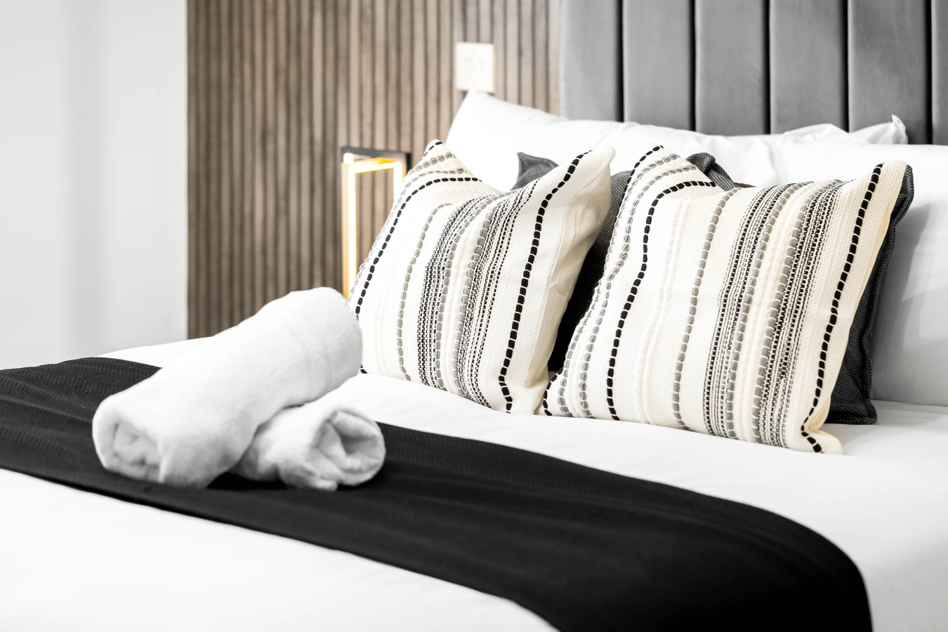 Stylish Two Bedroom Apartment - City Centre - Parking in Irving St, Birmingham B1 1DH, UK - Property image 41 - VivreStays