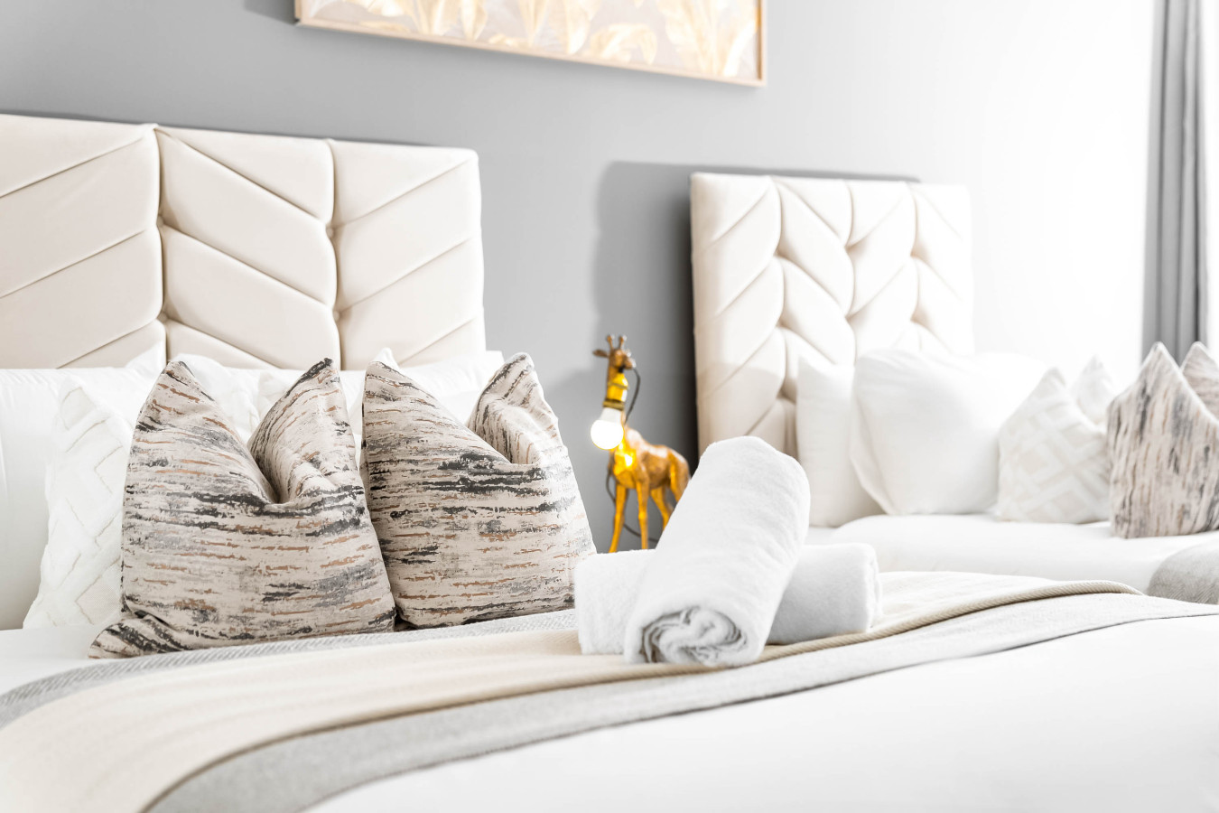 Luxe Two Bed Apartment - City Centre - Balcony & Parking in Masshouse Ln, Birmingham B5 5JF, UK - Property image 28 - VivreStays