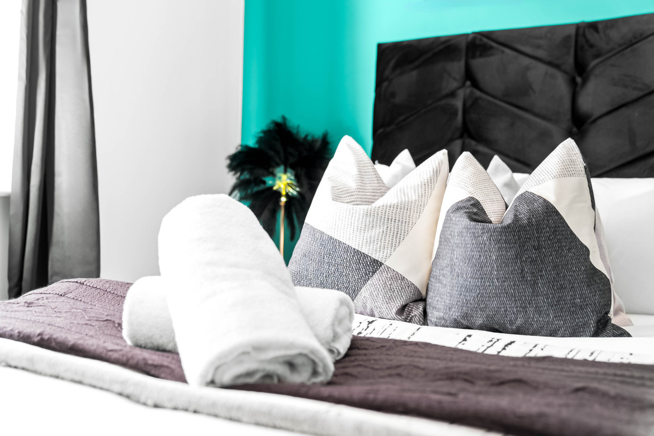 Luxe Two Bed Apartment - City Centre - Balcony & Parking in Masshouse Ln, Birmingham B5 5JF, UK - Property image 42 - VivreStays