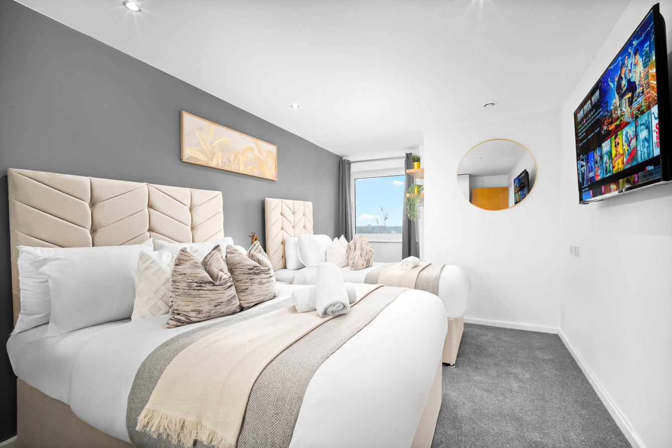 Luxe Two Bed Apartment - City Centre - Balcony & Parking in Masshouse Ln, Birmingham B5 5JF, UK - Property image 16 - VivreStays