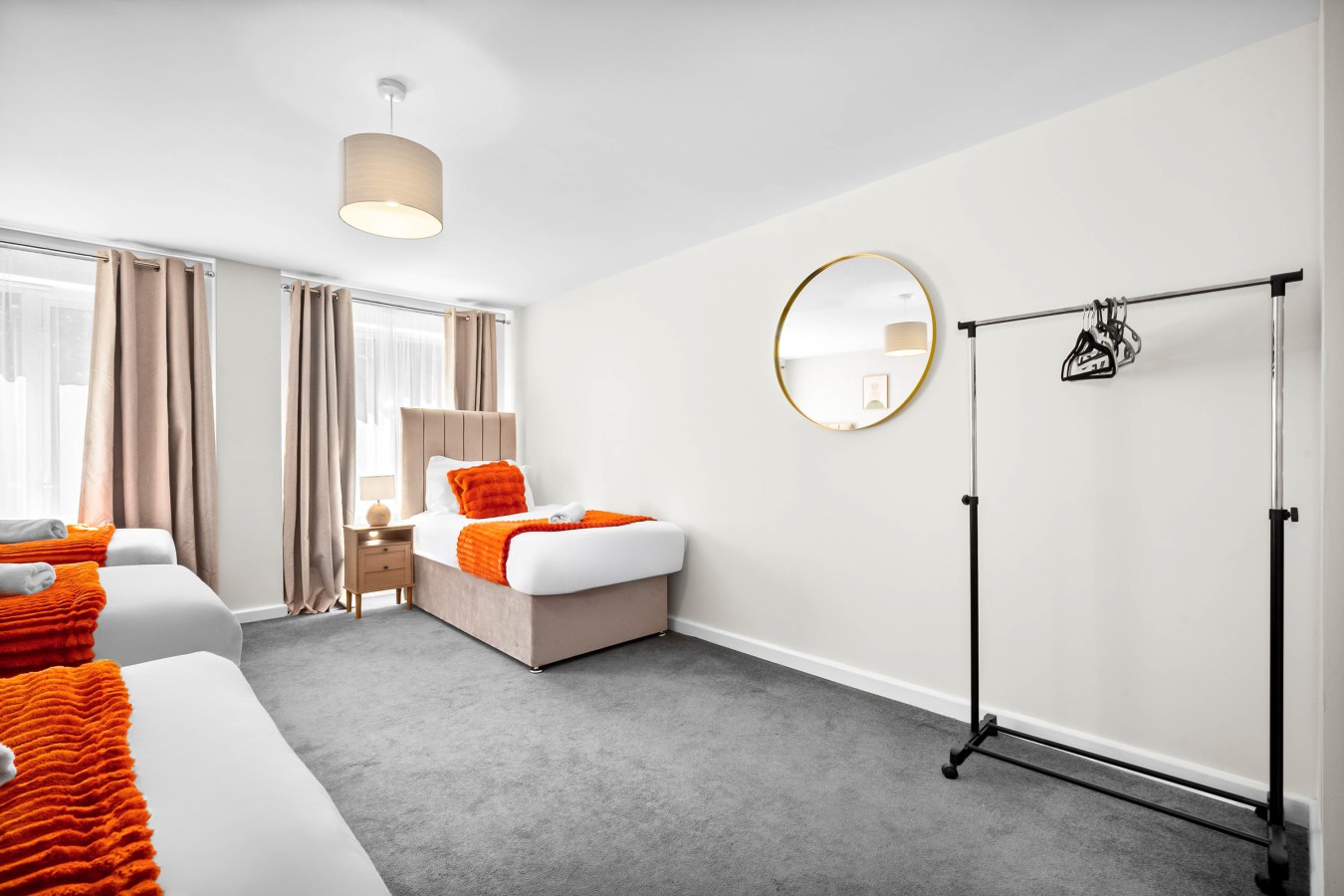 Luxury Apartment - Sleeps 4 - City Centre - Parking in 50 Granville St, Birmingham B1 2LJ, UK - Property image 34 - VivreStays