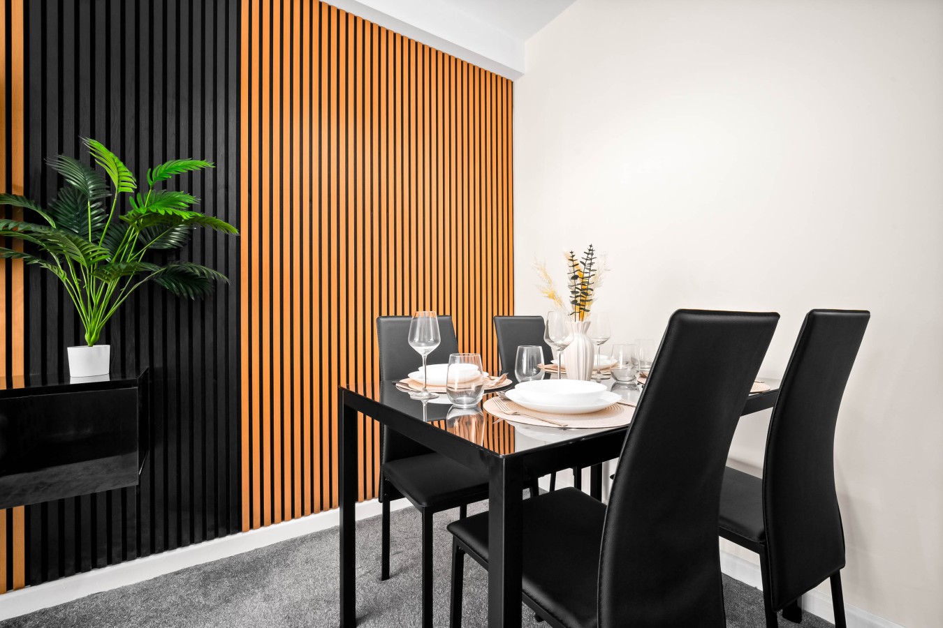 Luxury Apartment - Sleeps 4 - City Centre - Parking in 50 Granville St, Birmingham B1 2LJ, UK - Property image 4 - VivreStays