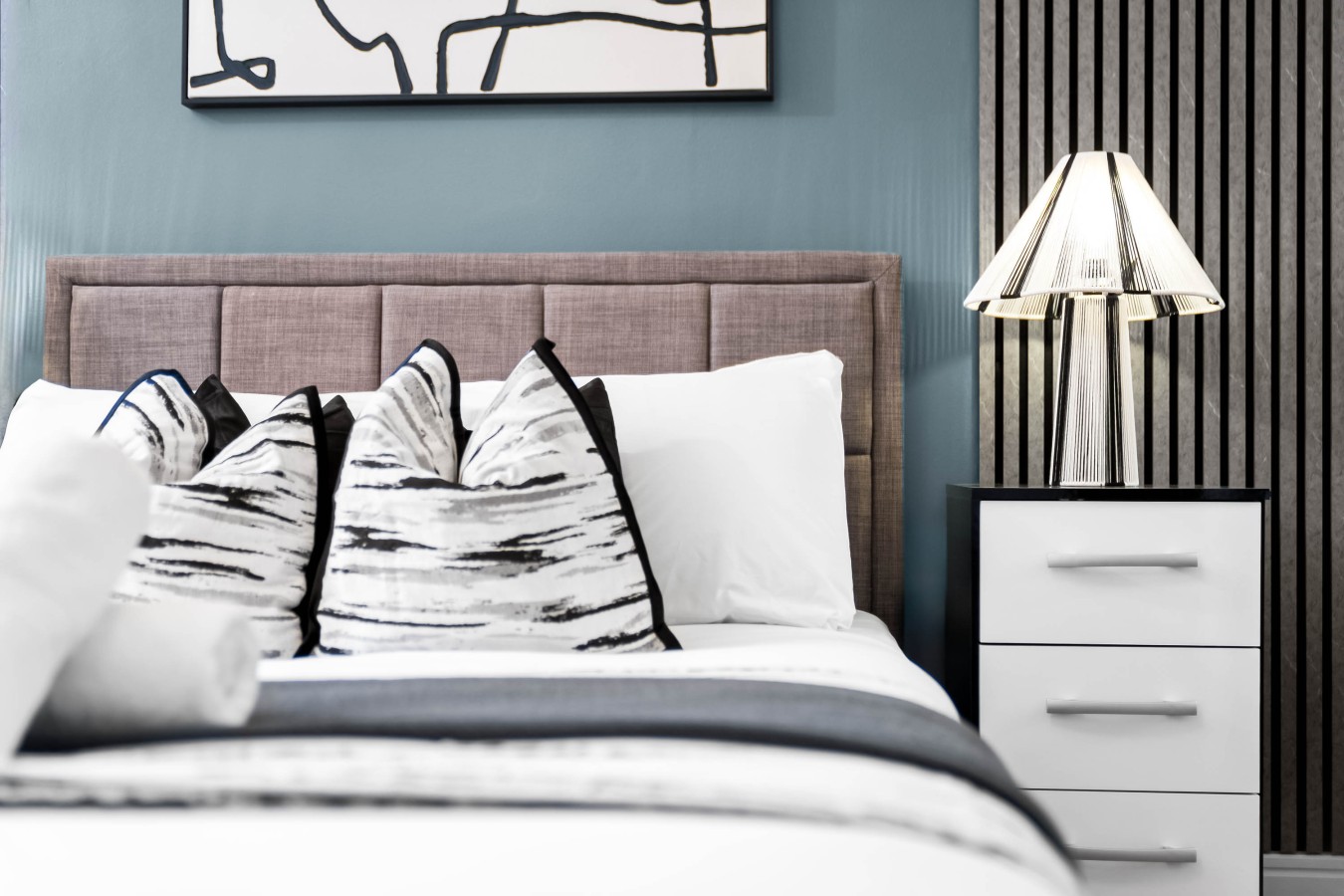 Luxe Apartment - City Centre - Balcony & Parking in 18 Holliday St, Birmingham B1 1TS, UK - Property image 23 - VivreStays