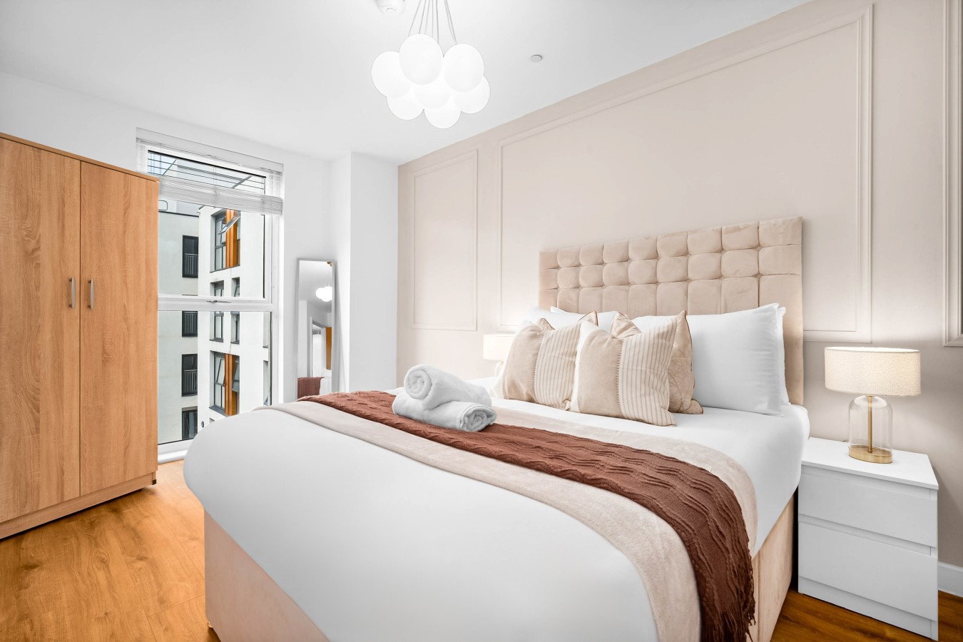 Stylish Apartment - Netflix - Centre - Jewellery Quarter in 10 Scotland St, Birmingham B1 2AU, UK - Property image 12 - VivreStays