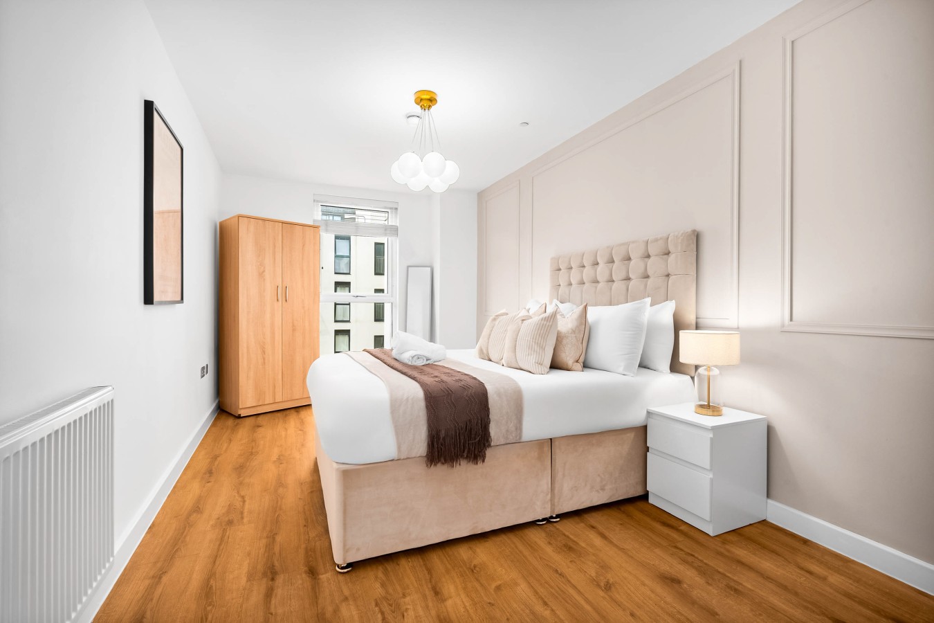 Stylish Apartment - Netflix - Centre - Jewellery Quarter in 10 Scotland St, Birmingham B1 2AU, UK - Property image 2 - VivreStays